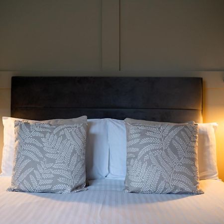 Hotel The Plough Itchen Abbas à Winchester Extérieur photo