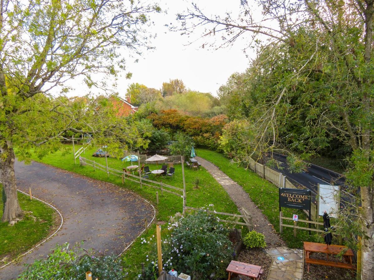 Hotel The Plough Itchen Abbas à Winchester Extérieur photo
