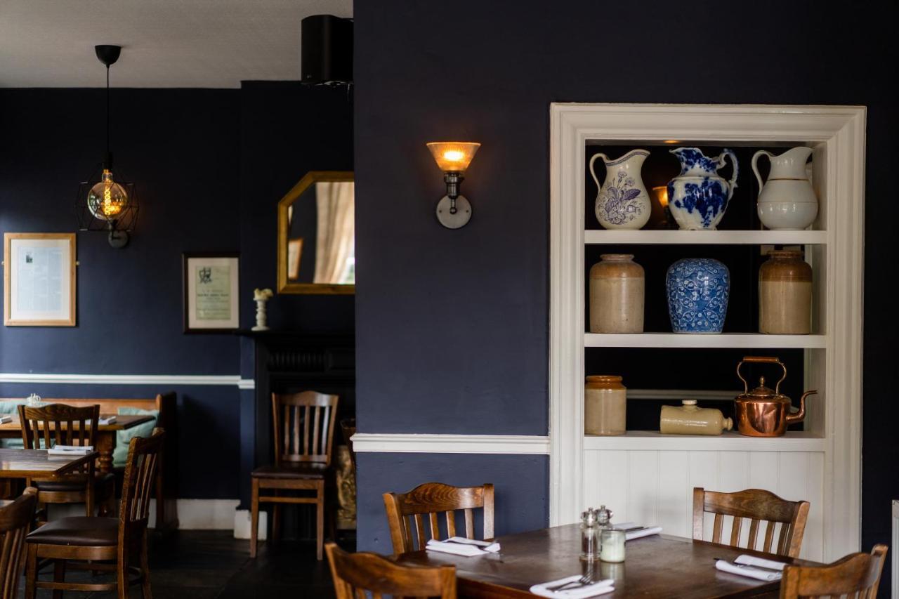 Hotel The Plough Itchen Abbas à Winchester Extérieur photo