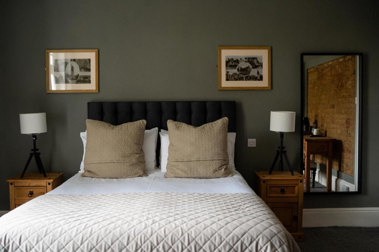 Hotel The Plough Itchen Abbas à Winchester Extérieur photo