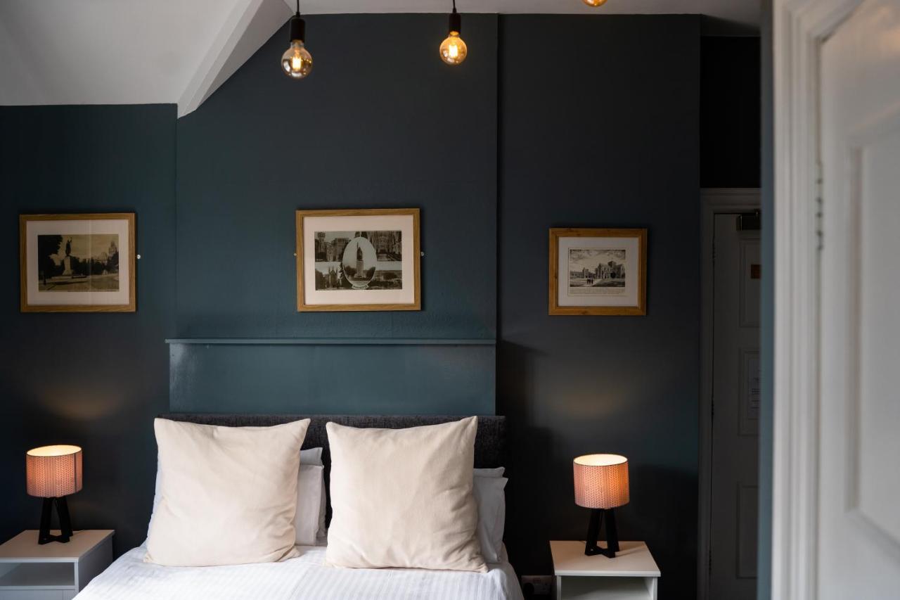 Hotel The Plough Itchen Abbas à Winchester Extérieur photo