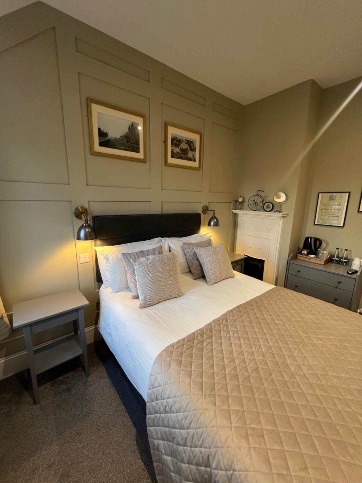 Hotel The Plough Itchen Abbas à Winchester Extérieur photo